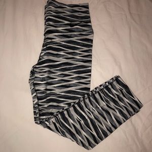 Nike Striped Legging